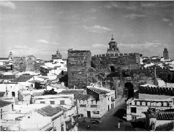 PUERTA_DE_SEVILLA_1955